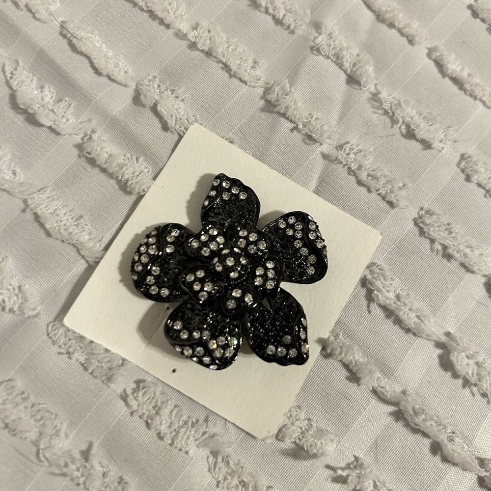 Black‎ and Silver Rhinestone Flower Brooch